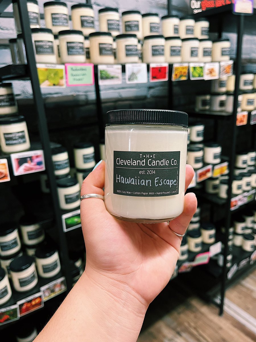 CleCandleCo's tweet photo. TODAY ONLY! ⚡️

Our Scent Madness Winner in March was Hawaiian Escape! 🌺

Get it in-store and online for just $10! 🌴

*In-store availability today only* 

https://t.co/pPkFYKlI01 https://t.co/9oUQA4OTiM