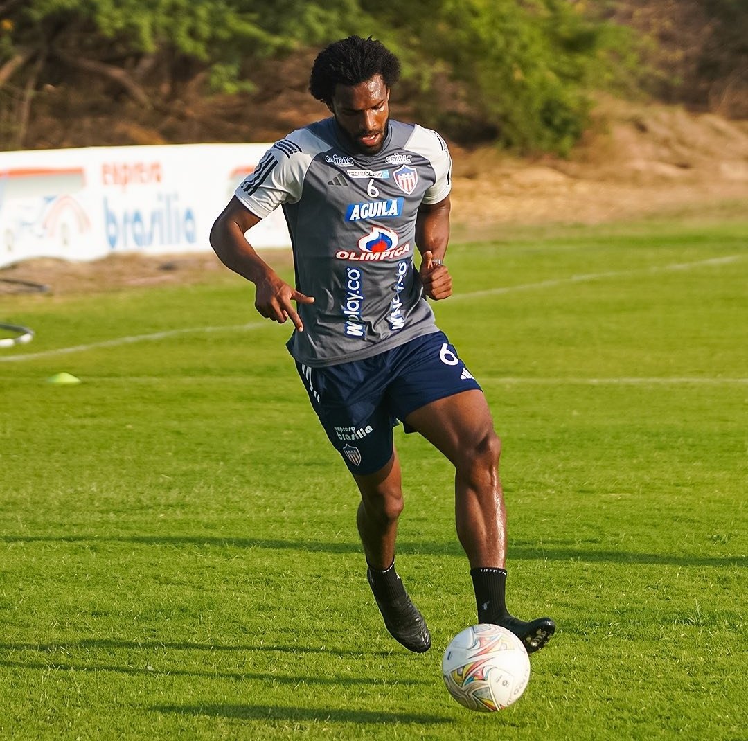 Lo que nos gustaría ver de titular// Lo que los Dt insisten en poner.