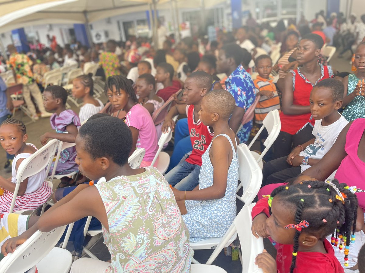 shobiztv's tweet image. Photos from the #Easterforkids party at the premises of shobiztv