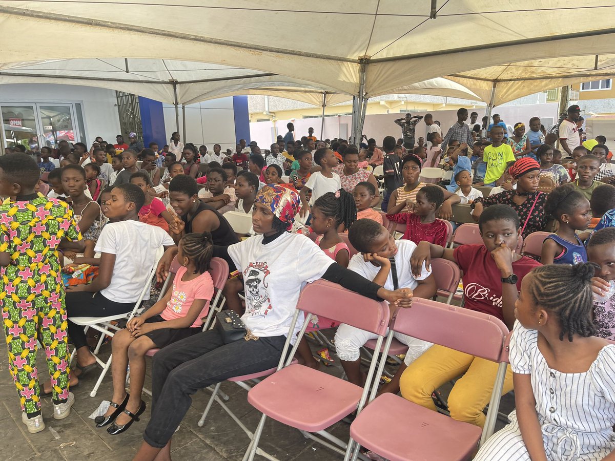 shobiztv's tweet image. Photos from the #Easterforkids party at the premises of shobiztv