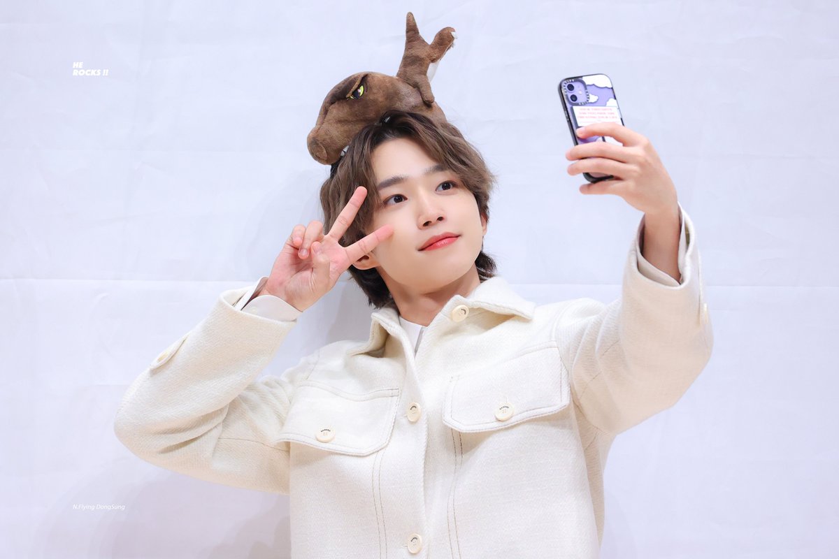 HEROCKS_9_6's tweet photo. 동성아 생일 축하해💛🤍🤎❤️

#눈부신_동성이가_활짝_피지 
#HAPPY_DONGSUNG_DAY

#서동성 #엔플라잉 #dongsung #NFlying #떼굴떼굴 @NFlyingofficial https://t.co/pbne6HAqTY