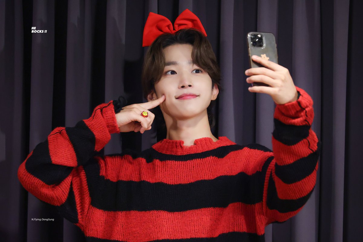HEROCKS_9_6's tweet photo. 동성아 생일 축하해💛🤍🤎❤️

#눈부신_동성이가_활짝_피지 
#HAPPY_DONGSUNG_DAY

#서동성 #엔플라잉 #dongsung #NFlying #떼굴떼굴 @NFlyingofficial https://t.co/pbne6HAqTY
