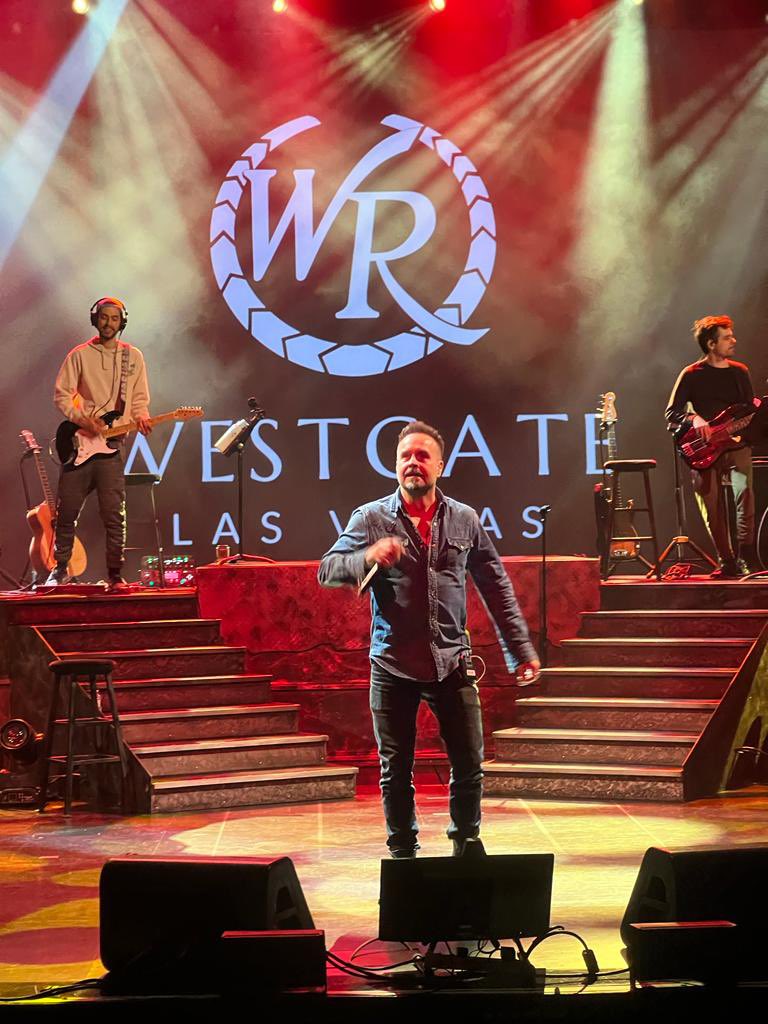 Tonight is the night… 🎙️🎶 @westgatevegas See you tonight Las Vegas! Who’s coming along to the show tonight at the Westgate? #lasvegas
