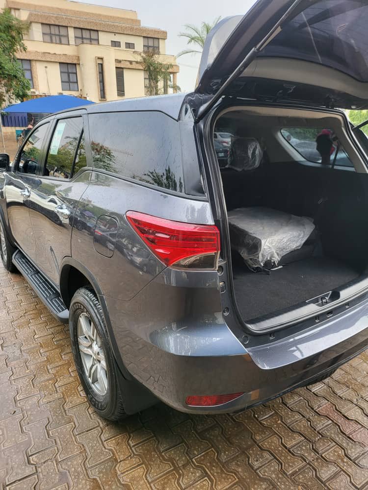 imbuhari1's tweet photo. Clean Used Toyota Fortuner
(Bought Brand New)
With Original Custom Duty 
Going for N32m

Location Kano
08036737240

Please like and retweet 
⁦@Dauda__Ad⁩ ⁦@KajuruMotors⁩ ⁦@Carsnationn⁩ ⁦@OJs_exoticcars⁩ ⁦@BauchiCarzNG⁩ ⁦@Arewa_Business_⁩ ⁦ https://t.co/GKTLD6zomj