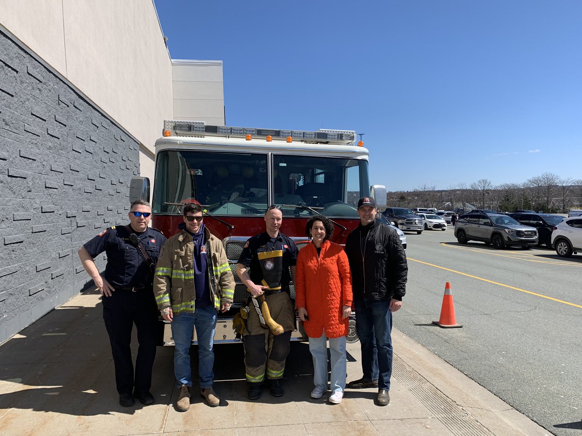 hfxfirefighters's tweet image. Thank you @ChenderClaudia for stopping by to support our #filltheboot for @MD_Canada today. 🚒❤️