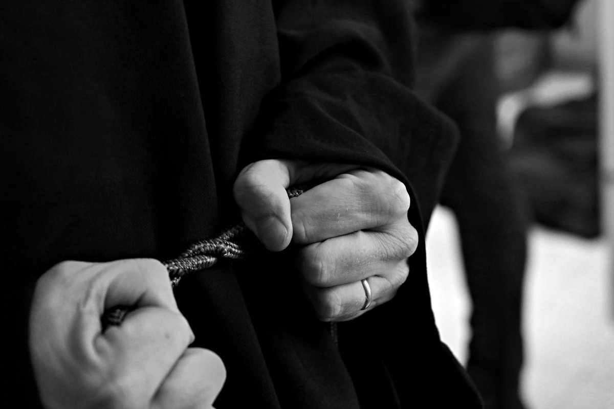 MairiePerpignan's tweet image. ♥️🖤 ♥️🖤 Première série de notre retour en images de la traditionnelle procession de la Sanch qui avait lieu hier dans les rues de Perpignan.

#Sanch #Traditions #Perpignan #AvantPâques