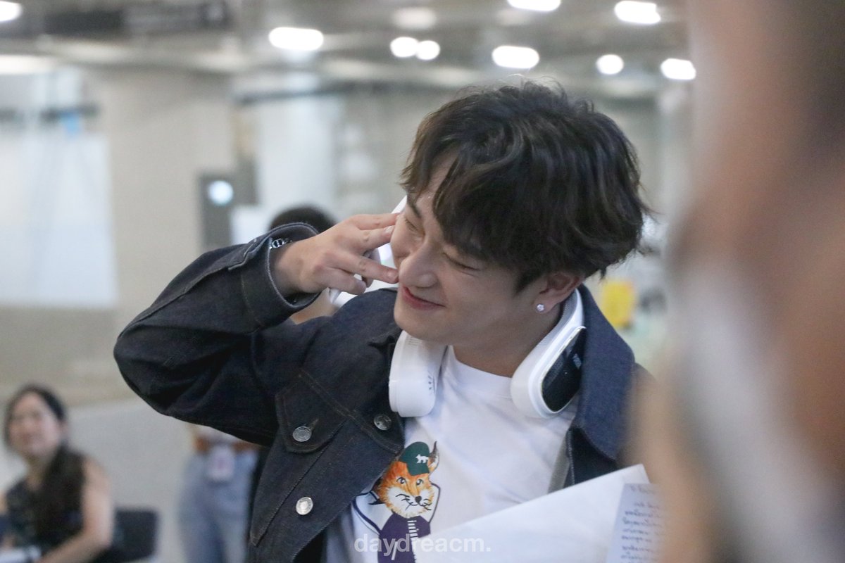 daydreacm_'s tweet photo. ไม่ได้ถ่ายท่านี้ก็นานอยู่ ~

@Chimonac 
#ChimonWachirawit 
#BookfluencerxPerthChimon https://t.co/WklMJLlH7d