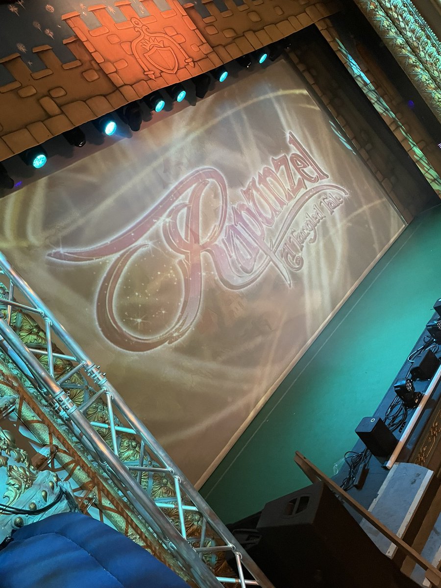 <a href="/TyneOperaHouse/">Tyne Theatre & Opera House</a> we all love you so much 💜 Happy Easter! Best Panto ever! Miss you <a href="/CharlesRichmond/">Charlie Richmond</a> see you at Christmas! 💜