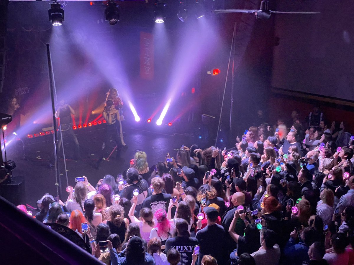 LeoPresents's tweet photo. PIXY concert in Portland • 4.7.23
#KarmaIsABTour #PixyInPortland 
#PIXY #픽시 #WINXY #TOUR #DIA
#LOLA #DAJEONG #SUA #RINJI https://t.co/oqn7VDjUK9