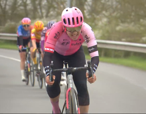 Alison Jackson just won Paris-Roubaix!!! #ParisRoubaixFemmes