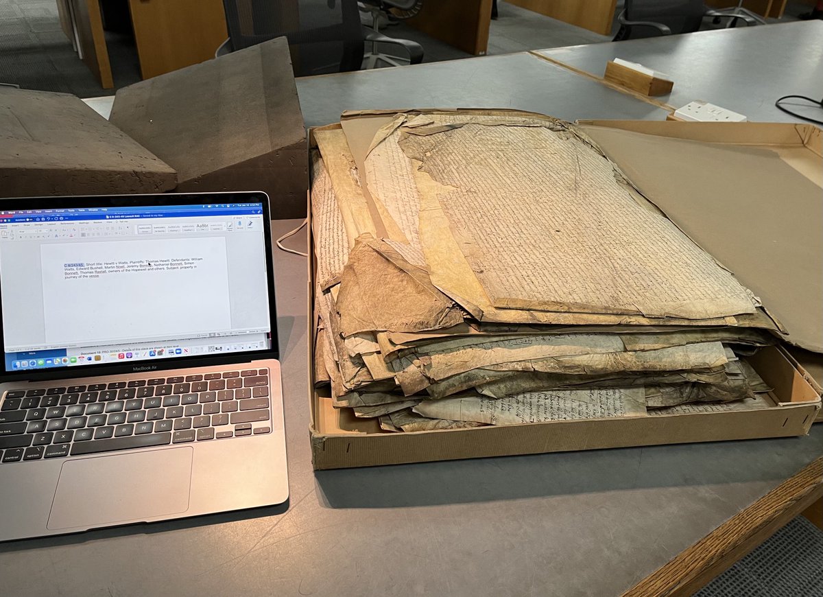 DrBrookeNewman's tweet photo. For non-historians: A glimpse at what it’s like to work with 17th-century manuscripts in the UK archives, and why historians must be painstaking in their research. We spend years in the archives before transforming our research findings into books for public consumption. https://t.co/fIDtmNnILN