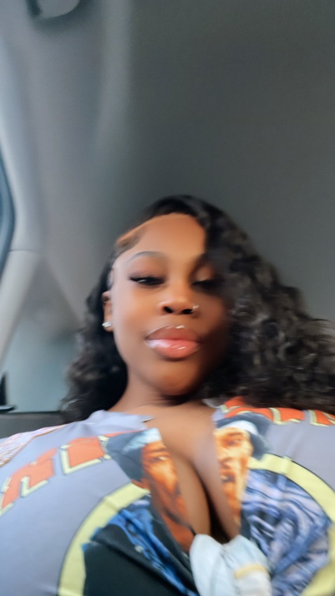 realnaemarie's tweet photo. #futureandfriends🪐 https://t.co/DnO3aNyUZs