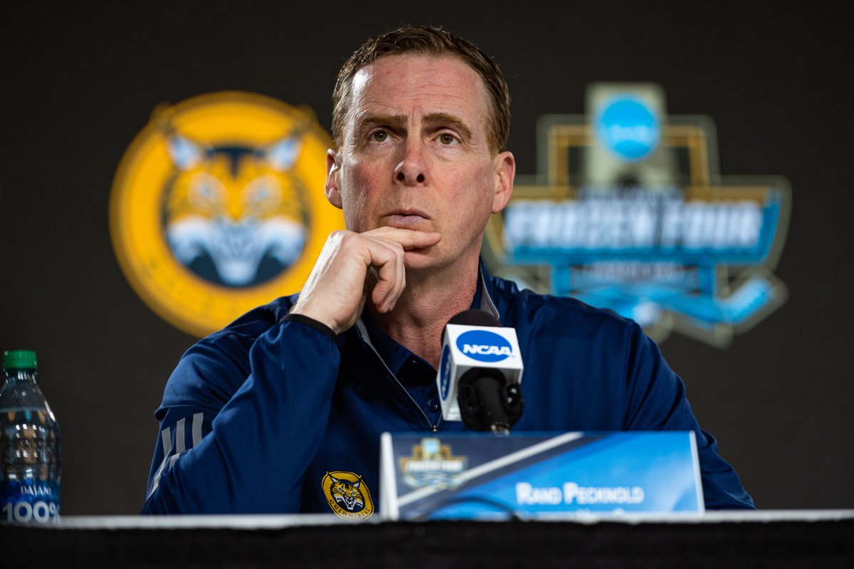 Coach is locked in, with one outcome in mind. 
#MFrozenFour #BobcatNation