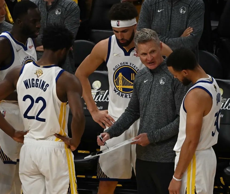 TheDunkCentral's tweet photo. “I don’t see a team who can beat us in a seven-game series when we’re healthy,”

- Klay Thompson https://t.co/mVFbUrgTrA