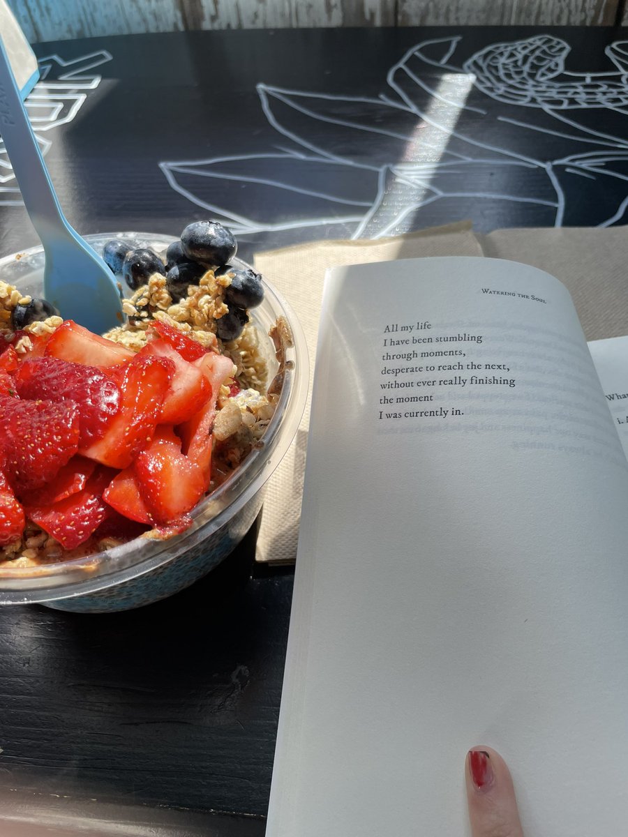 nofqcee's tweet photo. Happy doing nothing ☀️ https://t.co/ZxdhPuyDTn