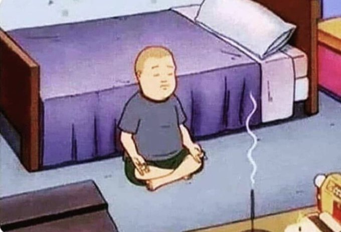 kari_ok6's tweet photo. Yo encendiendo un incienso sabiendo que la mala energía de mi cuarto soy yo https://t.co/ky9d2TNreD