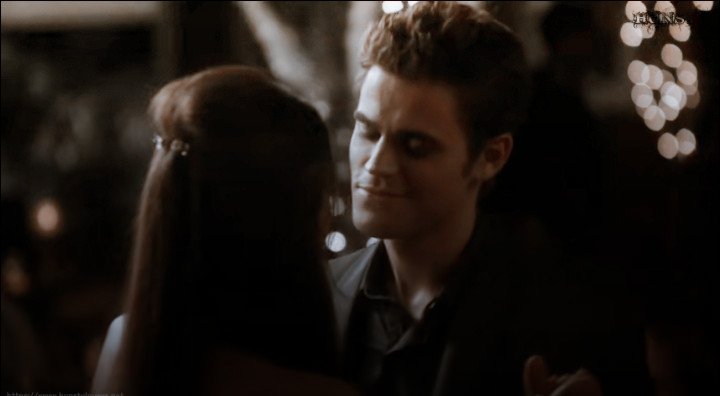 213_aman's tweet photo. They look so beautiful together 🥹🤌🏻

[#vampirediaries #stefansalvatore  #elenagilbert] https://t.co/3FJfu25jOG