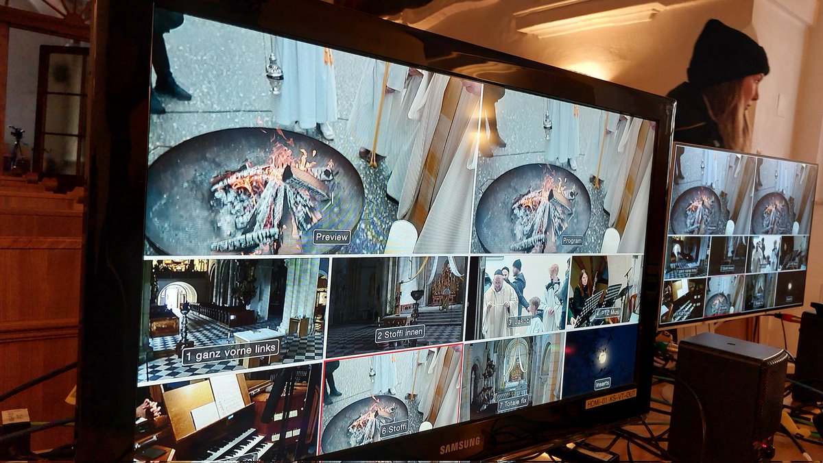 Cargnelli's tweet photo. Wir kommen heute zum Finale des Triduum Sacrum aus Sankt Paul im Lavanttal. #Osternacht #Osterfeuer, #ORF #ORF3 #ORFIII #ORF3live #ORFIIIlive #Streaming #Blackmagic #mobileviewpoint #Agile #lovemywork #lovemyjob https://t.co/pQYDyLxCnS https://t.co/StOH68OuPj