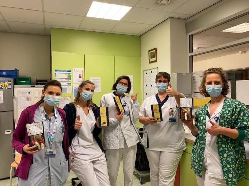 Fondation_Choco's tweet image. Notre opération caritative " Noël chocolaté " , la Fondation amène des douceurs chocolatées pour  les enfants hospitalisés dans une unité de pédiatrie .