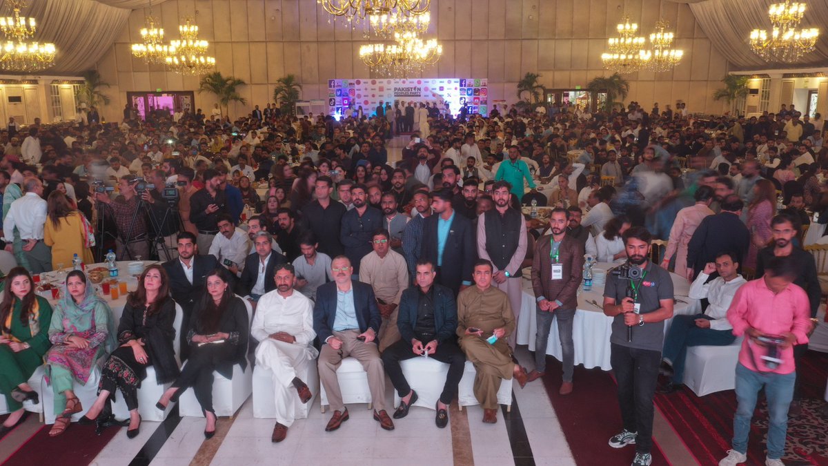 5121472110H's tweet photo. I want to congratulate @sharjeelinam for arranging the #TeamPPPDigital workers convention today at PC Hotel Karachi.
Due to Chairman @BBhuttoZardari & Bibi @AseefaBZ's interest, we are seeing a rapid improvement in the digital ecosystem of the party.
Hopefully, now this would. https://t.co/kMXx7ufIXG