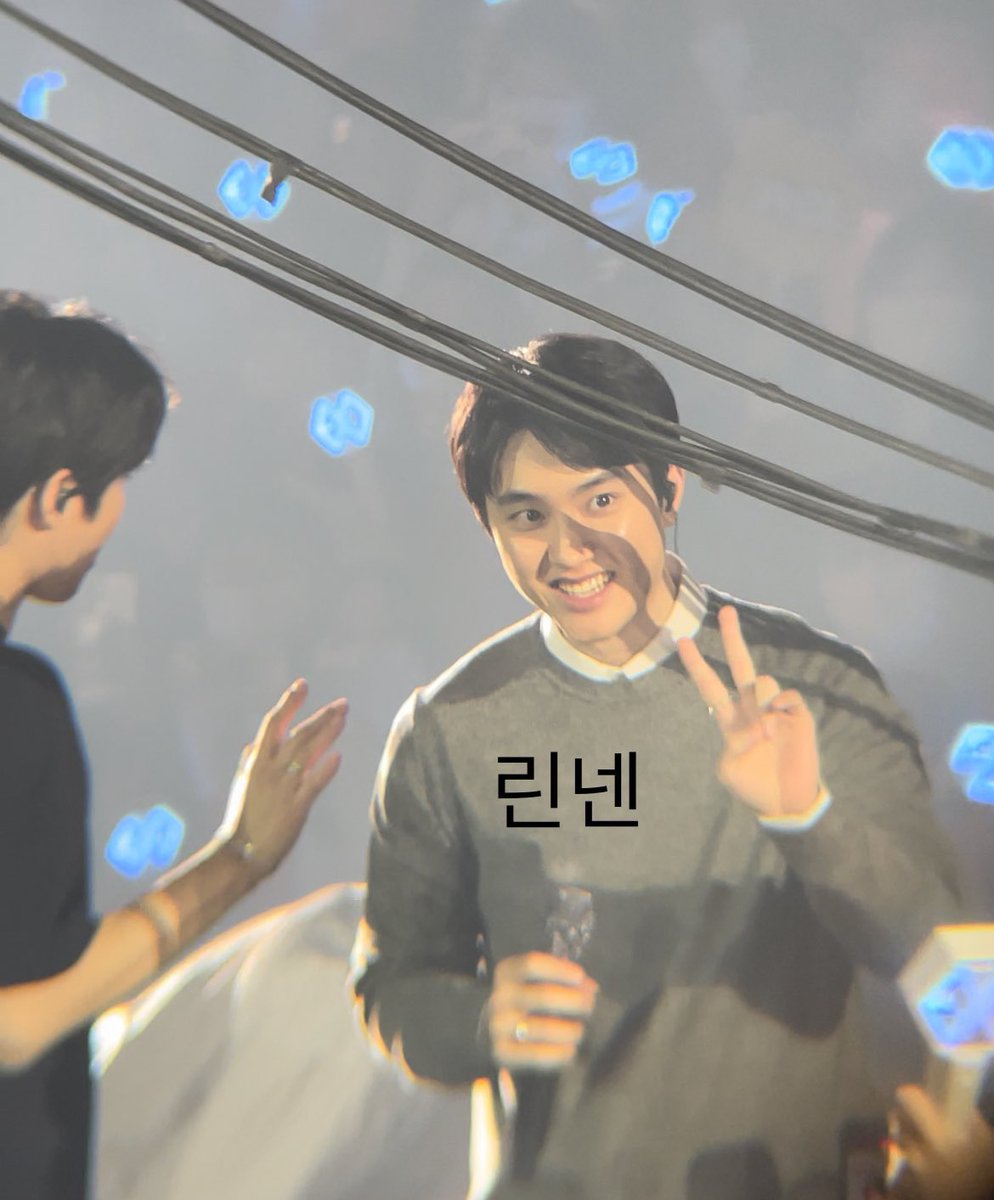 ksoosarchive's tweet photo. KYUNGSOO IS GLOWING https://t.co/uyP2UMBtrw