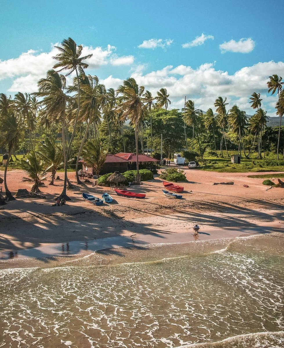 ExploremosRD's tweet photo. ¡República Dominicana 🇩🇴 un país lleno de paraísos en cada rincón! 

📍Playa Los Cocos 🌴 Cabrera 
📸 Islande Nice 

#ExploremosRD #SemanaSanta2023 https://t.co/8RvDuvMo7A