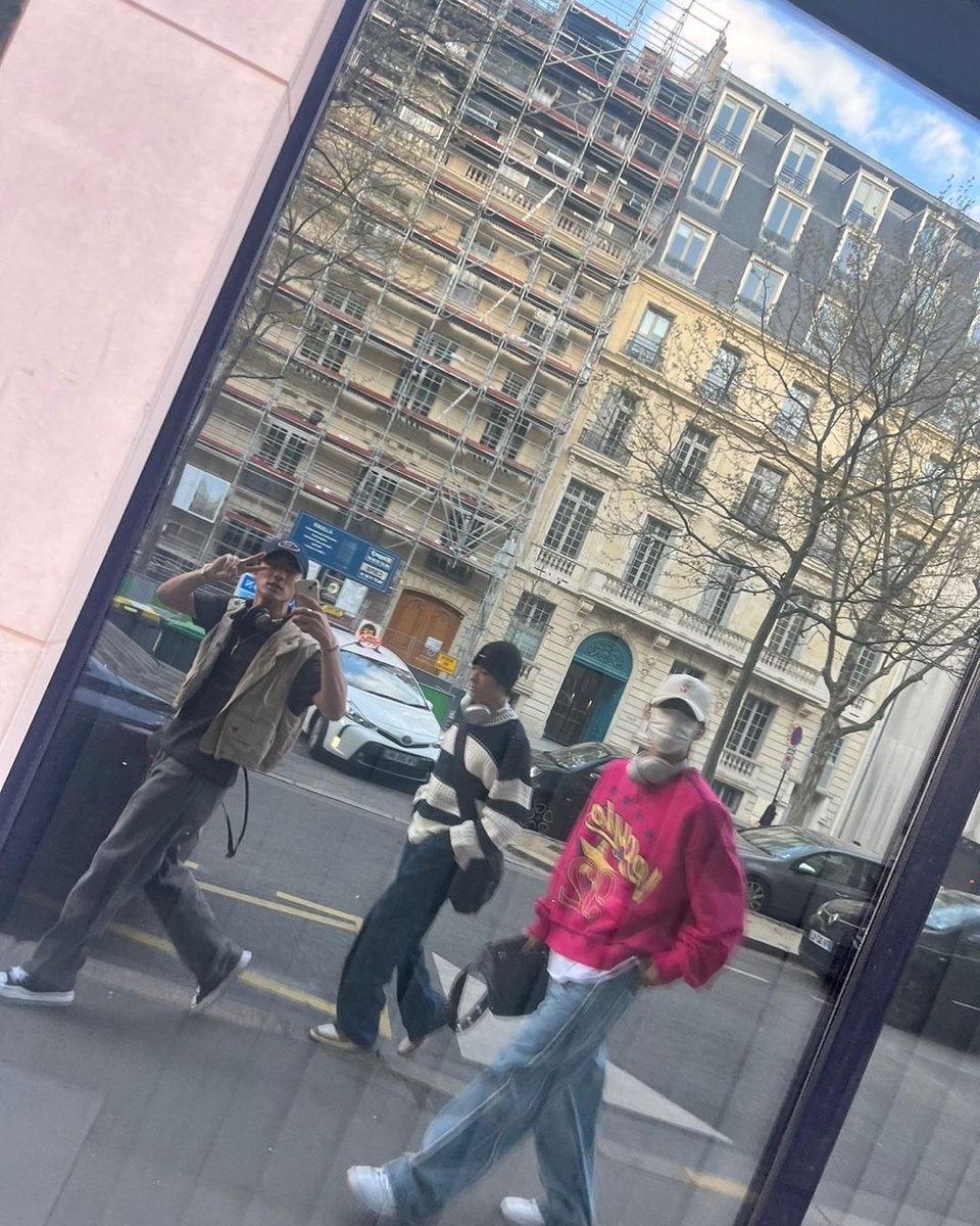 EricFranceTBZ's tweet photo. #THEBOYZ | INSTAGRAM | TRADUCTION (1/3)

ville de l'amour. pAris❤️
#THEBOYZ #ERIC 

cr. official_theboyz
fr. @EricFranceTBZ https://t.co/4dr68UOiBu