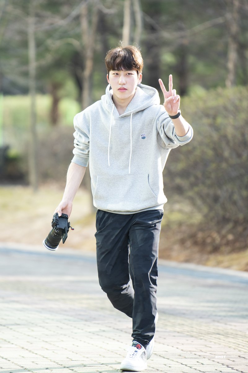 bakhasatang23's tweet photo. 230331 의정부 빙상장 #박지원

옛다 ✌🏻✌🏻 https://t.co/TXM3unFhsY