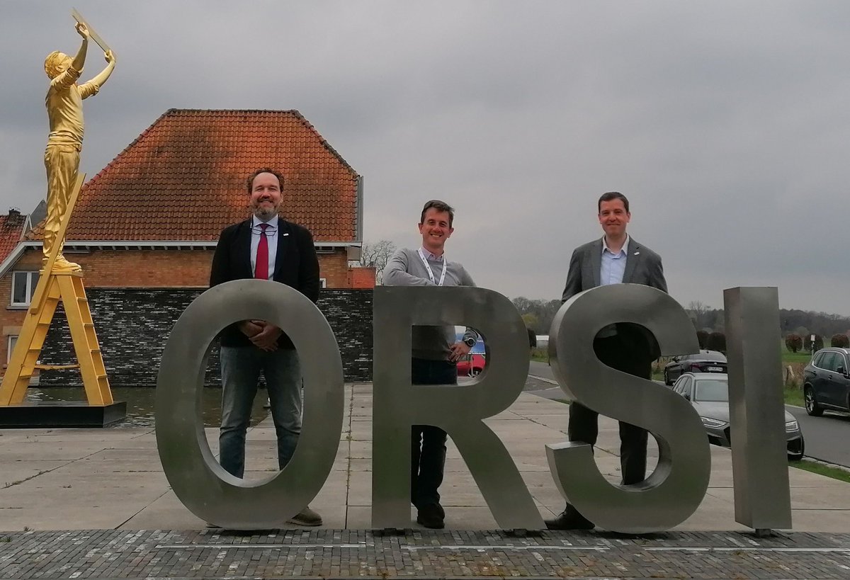 With my @UrowebESU mates @OtasDurutovic and @TheodorosTokas at @ESRUrology-Belgium Endo-Day