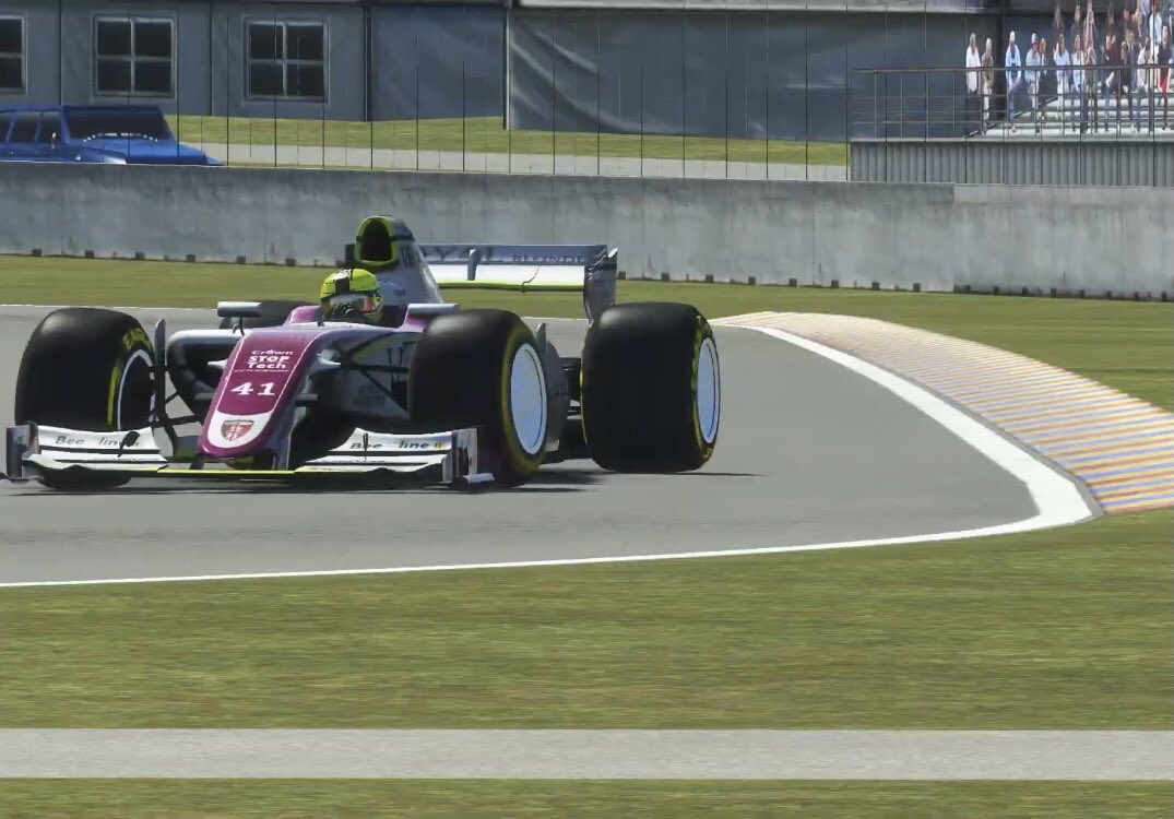 Phoenix_FV's tweet photo. Race result from Australia 🇦🇺
Will Taylor🇬🇧 - P7
Ott Eskola🇪🇪 - P8
A really good race from both Will & Ott today sees us pick up 10 points from the opening race of the season! 🐝
#Phoenix #FV #FormulaVirtual #AustralianVPrix #Buzzing https://t.co/zJ4aUdNQkC