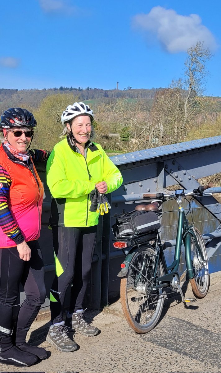 HawickBelles's tweet photo. A lovely pedal from Denholm with good company and glorious weather🚲💕
#LetsRide 
#scottishcycling 
#breeze https://t.co/SPs1pvS89d