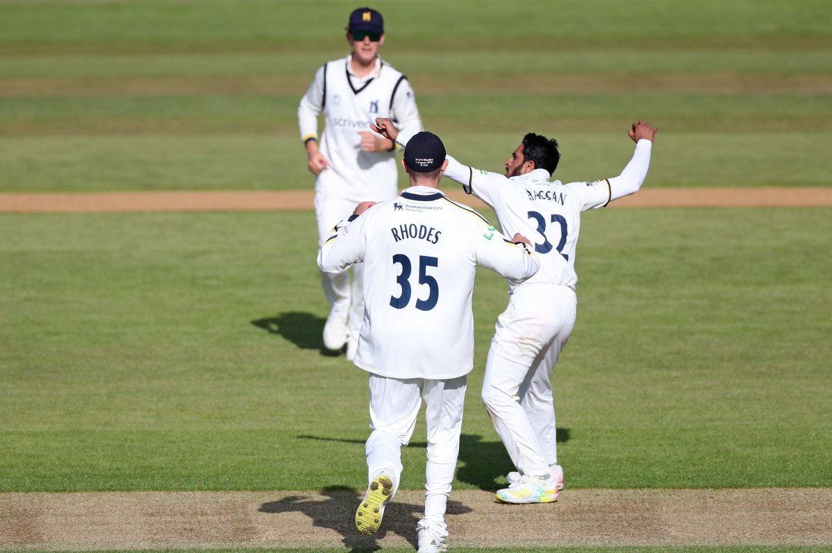 Kohlr Cadmore nd james Rew have been dismissed by @RealHa55an in County Championship 2023 

#SOMvWAR #CountyChampionship