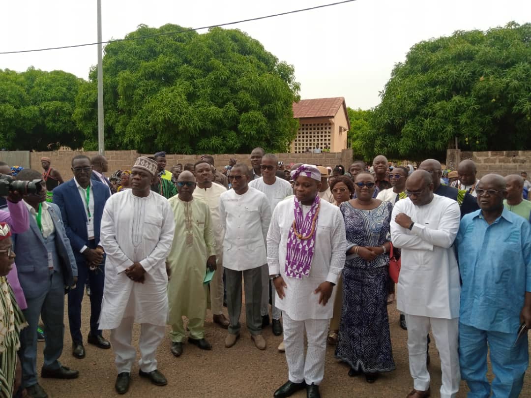 AtiotaTouni's tweet image. #Doufelgou 2 a eu l'honneur ce jour d'organiser #Sintou-#Djandjaagou, fête des moissons des #Nawouda de #Niamtougou et #Lamba de #Defalé. C'est le Lycée de #Defalé qui a servi de cadre à 'a célébration en présence du ministre @CTrimua.
@cultur_tourTg
@fct228
@UCLGAfrica 

1/3