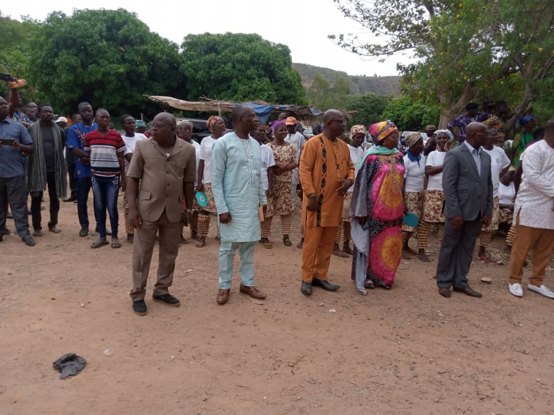 AtiotaTouni's tweet image. #Doufelgou 2 a eu l'honneur ce jour d'organiser #Sintou-#Djandjaagou, fête des moissons des #Nawouda de #Niamtougou et #Lamba de #Defalé. C'est le Lycée de #Defalé qui a servi de cadre à 'a célébration en présence du ministre @CTrimua.
@cultur_tourTg
@fct228
@UCLGAfrica 

1/3