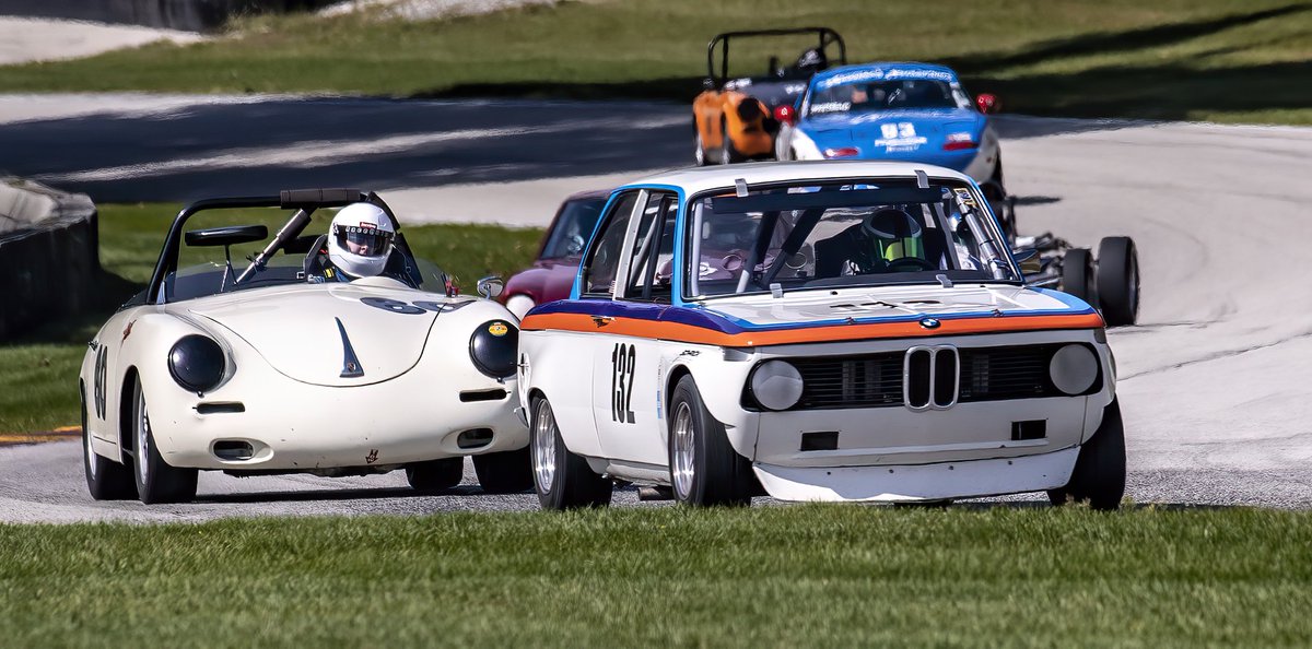Officialmkmoore's tweet photo. "Gaggle ". @roadamerica ,#artonwheels ,#vscda https://t.co/x8p2dRjc29