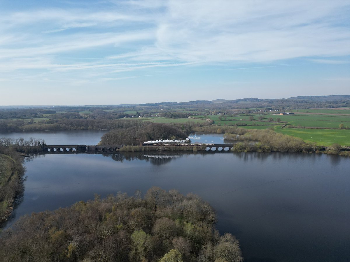 #greatcentralrailway #gcr #dronephotography #landscapephotography 10:00 Loughborough > Leicester North. Swithland Reservoir, Leicestershire