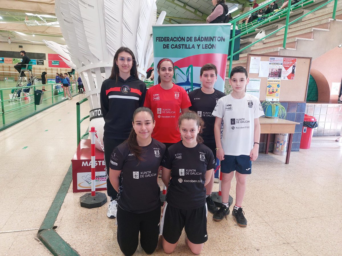 CB_ATHLOS's tweet photo. TODO LISTO EN 📍Medina del Campo (Valladolid)

▪️ Master N3 SUB15/19
Xogadores: Ana Nóvoa, Paula Casas, Lucía Cid, David Casas e Adrián Seijo. Todos eles acompañados pola adestradora Sara Galicia.

📲: https://t.co/MS26nW0bXi

#LUMEEE 🔥
🖤🤍❤️ https://t.co/UJ8mnUfFqT
