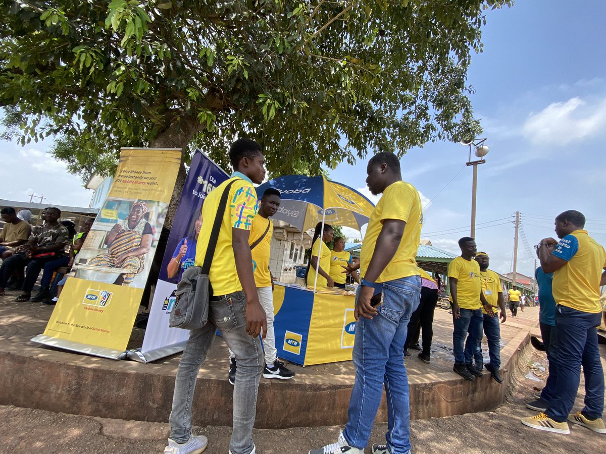 MTNGhana's tweet photo. Kwahu ooooooo Kwahu! 

Pass by any of our experiential centres at Nkawkaw, Mpraeso, and Obomeng and get your SIM registration, SIM swap, MoMo PIN issues, and every other issue sorted out. 

#KwahuEaster23 https://t.co/gV7toxqXHT