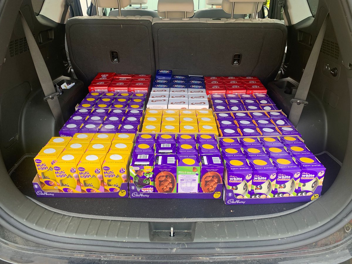 gersgaa's tweet photo. The club were very pleased to make a donation of 130 Easter Eggs to the Capuchin Day Centre.

They do wonderful work to support and help people in the inner city. 

Louise, from the U15s team handed over the Eggs to Alan Bailey from the centre this morning 🐣 https://t.co/T2rcp19dl6