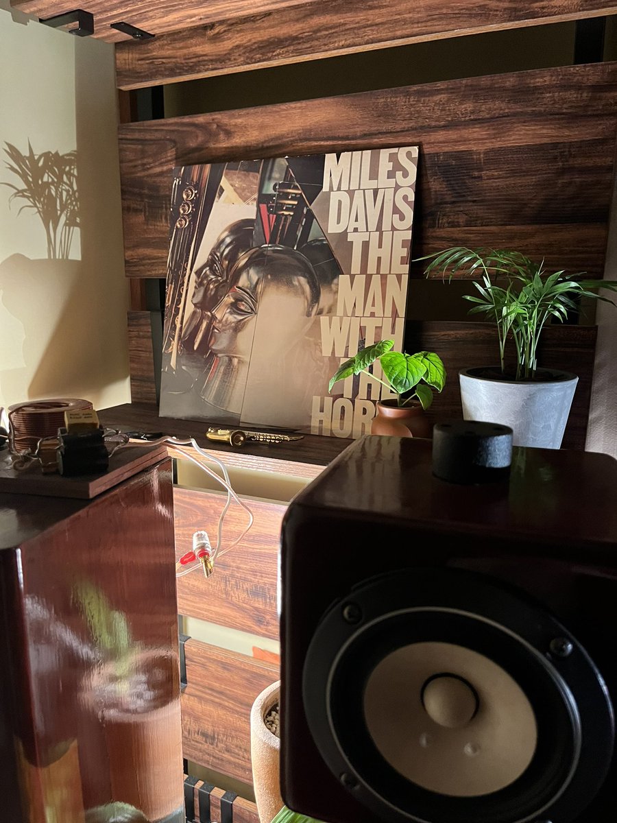 S.murakami on Twitter "RT audiojazz1969 Miles Davis 🎺 The Man With The Horn Fat Time Back