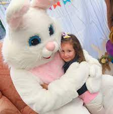dinoparkTO's tweet photo. Yesterday was a great success, can't wait for today. Come take a picture with our Easter Bunny and create a lasting memory with your loved ones! #dinopark #dinosaurs #easter #easterweekend #toronto #ontario #familyfun #kids #rides https://t.co/ktadP13AvW