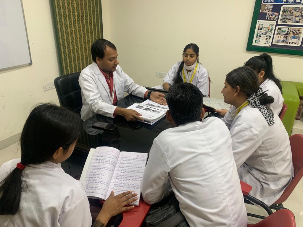 StarEduOfficial's tweet photo. EXTRA CLASS conducted for our Radiology batch students , who missed their important topics.

Students can also opt for individual special class, if they are not clear about any particular topic.

#ExtraClasses #BackupClasses #Students #ParamedicalCourses #Radiologystudents https://t.co/WlfoLh4kC1
