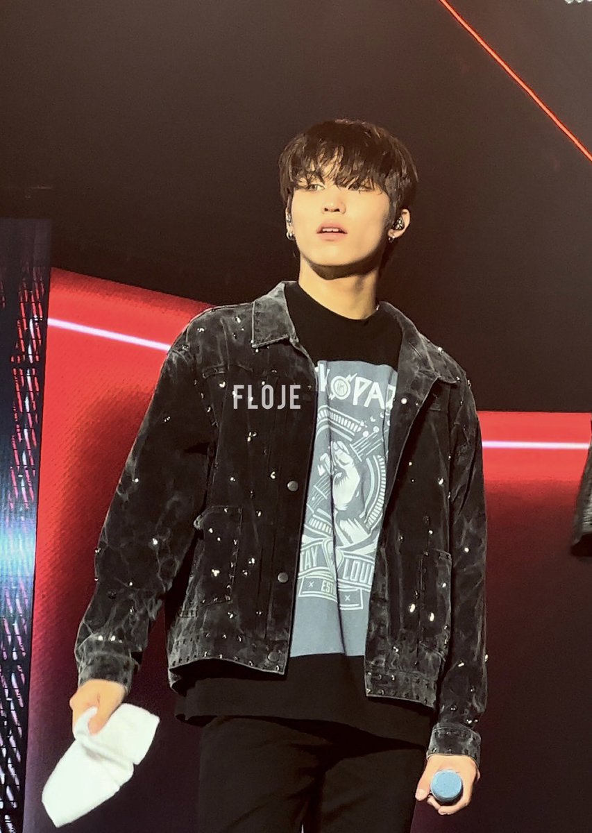 FJ595051's tweet photo. JUSTIN PARK??

#박정우 #PARKJEONGWOO
#TREASURE_HELLO_IN_SINGAPORE https://t.co/n1p6FyZ4Bo