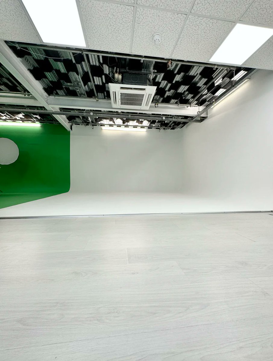 A&B FILMS STUDIO HAS A WHITE INFINITY COVE FOR HIRE 

#studiohire #londonstudio #greenscreen #booknow #photography