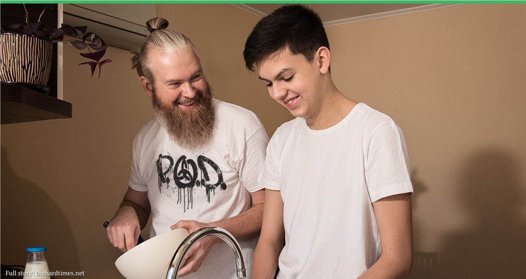 REALpunknews's tweet photo. Nu Metal Dad Has the “A.D.I.D.A.S.” Talk with His Kids https://t.co/tsPJPWr0Ff https://t.co/qQyTaa1TpM