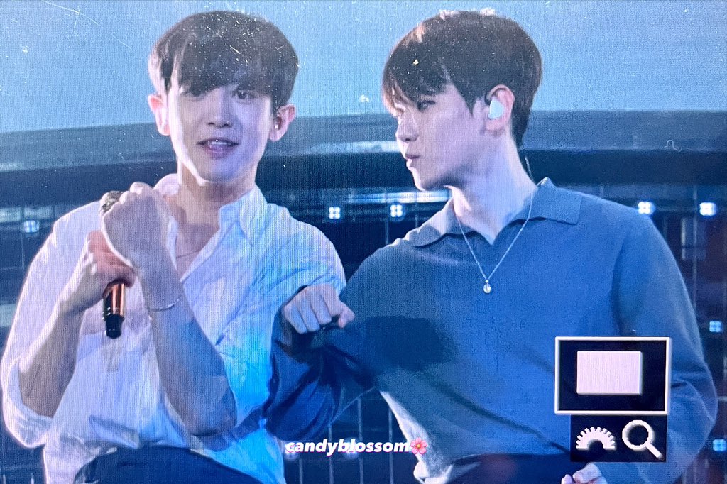 CandyBlossom92's tweet photo. #CHANBAEK #찬백 230408 EXO CLOCK💓

장난치는 모습 너무 오래만🥹🐶🥹 https://t.co/Wxj2xF8zxf