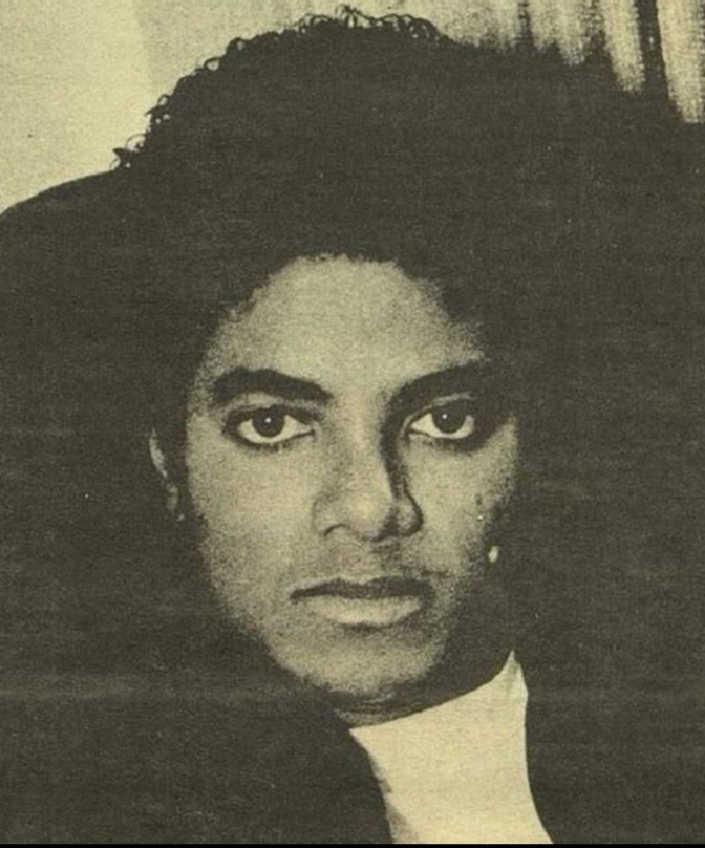Michael Jackson backstage during the Jackson's ' Triumph' tour