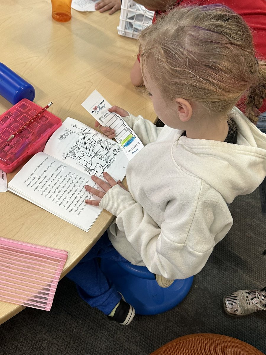Every time a Ss finishes early they are begging to read! “I want to get another 10 minutes to color in a book!” #WeLoveToRead <a href="/Seesaw/">Seesaw</a>