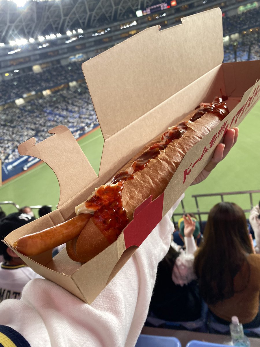aneitoko_train's tweet photo. 先日、おでさんとオリックスホーム開幕戦に行ってきました。肩を温めるためにお昼から鶴見緑地入りをしキャッチボール(いや、あんたがあっためんでええねん)イップス気味でしたが徐々に治ってきました😊めざせ100km/h
ドーム前まで地下鉄27分の良アクセス。このルーティン、おすすめです。 https://t.co/592Kka4OVU