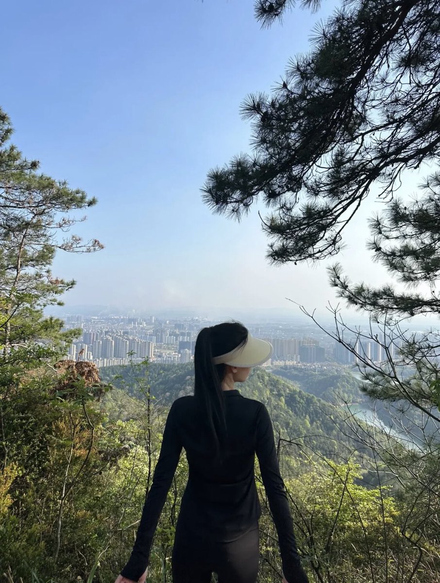 xinxi7092's tweet photo. 快乐吸氧的一天 #山西 #太原 #同城交友 #临汾 #景色 #运城 #瑜伽服 #大同 #春游 https://t.co/CYzH4tjKNA